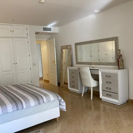 F Down Incosol Rio Real 公寓